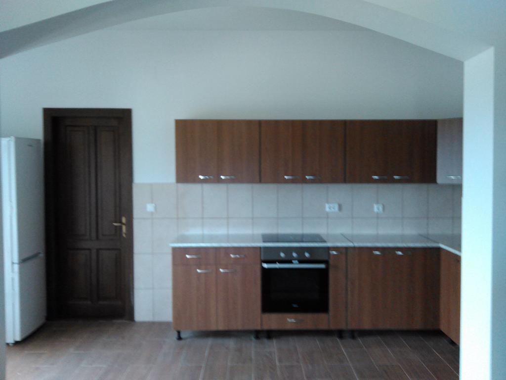 Ezuestfenyo Agroturisztikai Panzio Hotel Borzont ภายนอก รูปภาพ